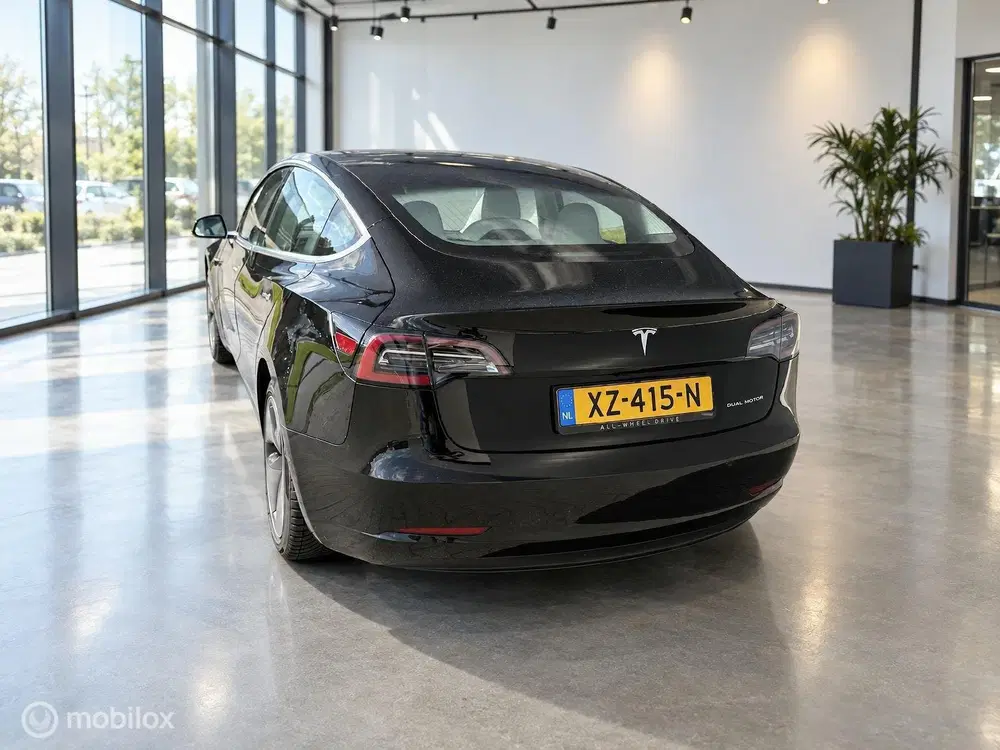 Tesla Model 3 Long Range AWD 75kWh uit 2019, foto 6