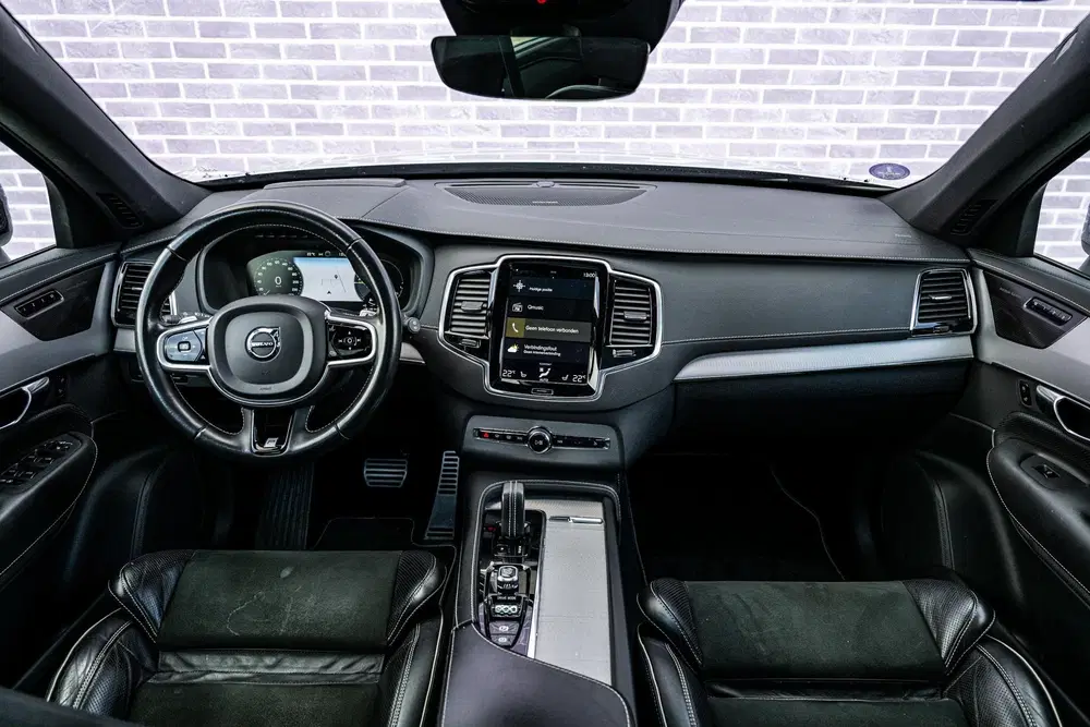 Volvo XC90 2.0 T8 Twin Engine AWD R-Design uit 2020, foto 7