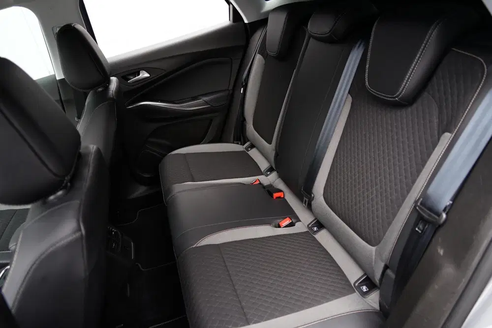 Opel Grandland 1.2 Turbo Business Elegance uit 2021, foto 7