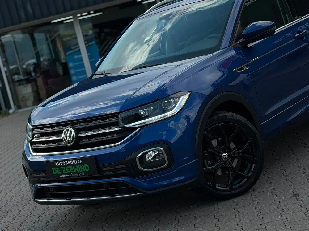 Volkswagen T-Cross 1.0 TSI Style Business R-Line uit 2020, foto 13