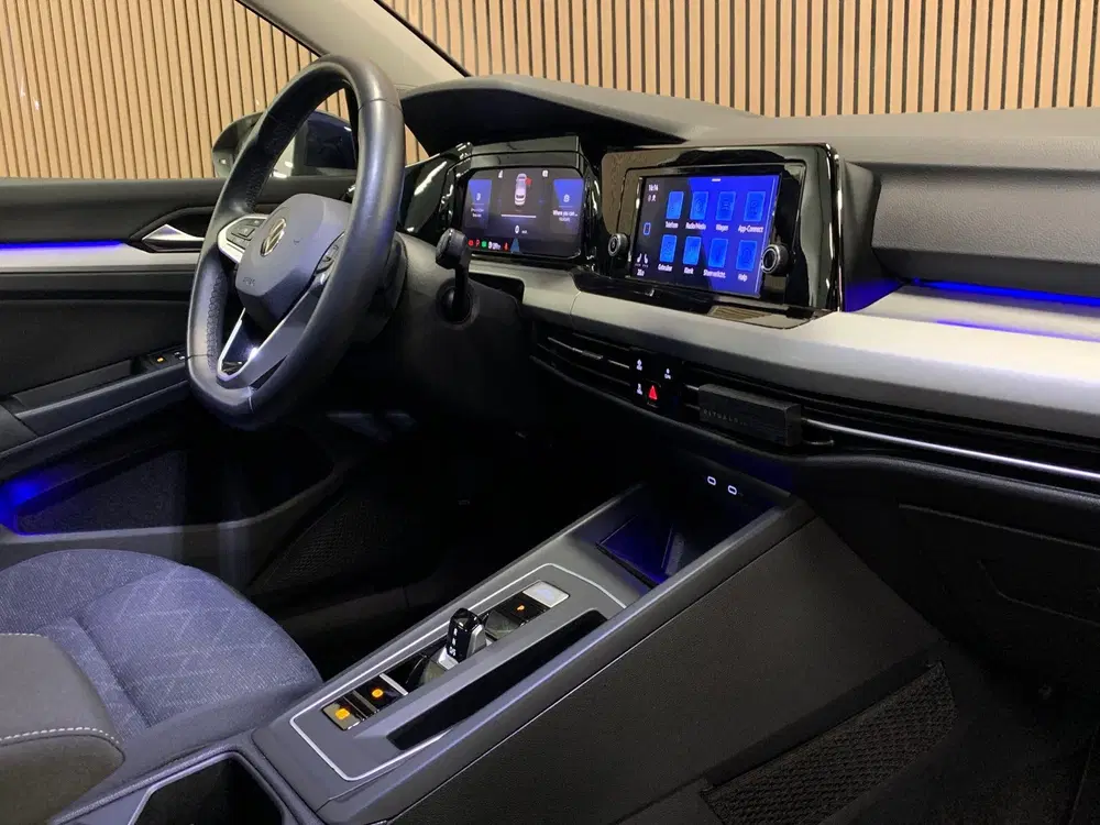 Volkswagen Golf 1.5 eTSI R-Line uit 2020, foto 12