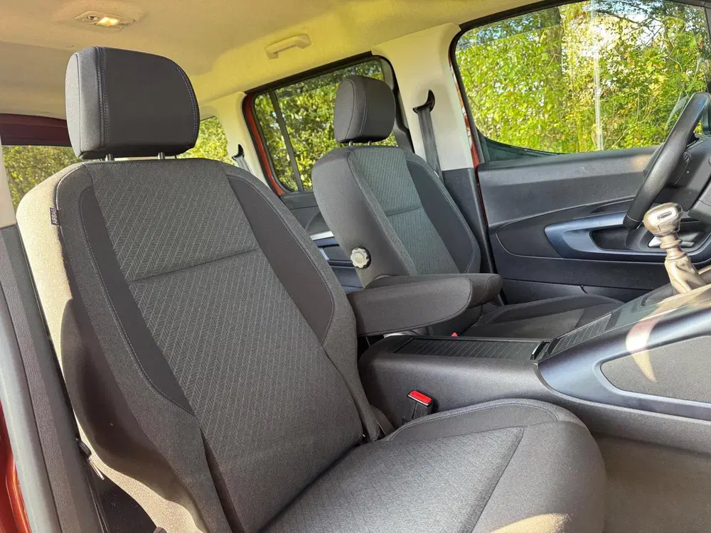 Peugeot Rifter 1.2 Allure 110PK 2019 DEALER ONDERHOUDEN E uit 2019, foto 9