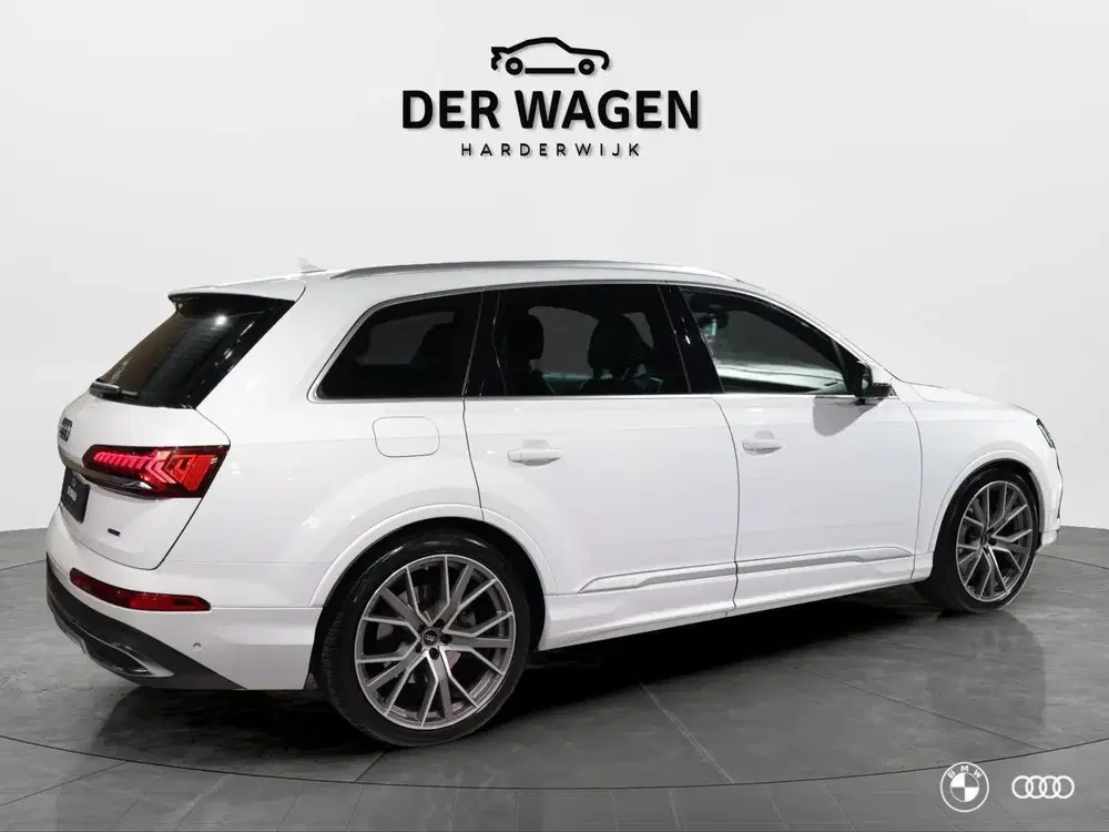 Audi Q7 55 TFSIe S LINE uit 2021, foto 3