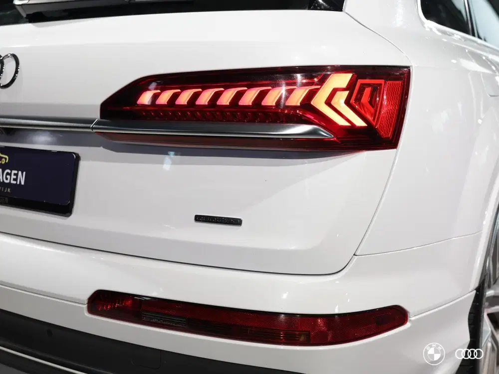 Audi Q7 55 TFSIe S LINE uit 2021, foto 6