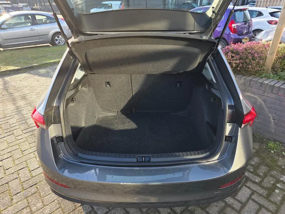 Skoda Scala 1.0 TSI Essence uit 2024, foto 10