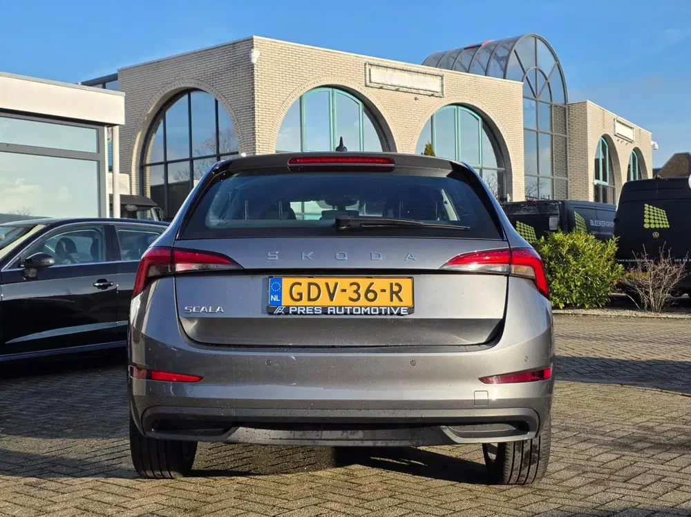Skoda Scala 1.0 TSI Essence uit 2024, foto 4