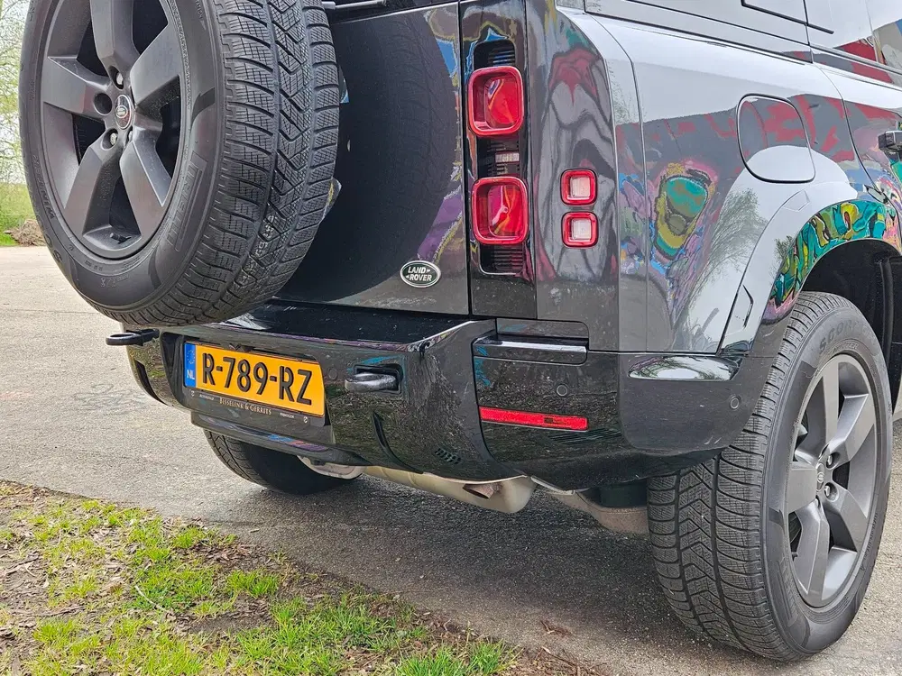 Land Rover Defender 110 2.0 P400e X-Dynamic HSE uit 2022, foto 9