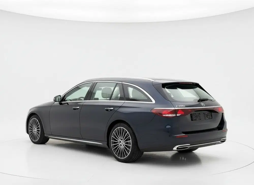 Mercedes-Benz E-Klasse 300 e Exclusive Line uit 2025, foto 10