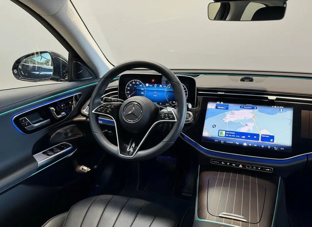 Mercedes-Benz E-Klasse 300 e Exclusive Line uit 2025, foto 6