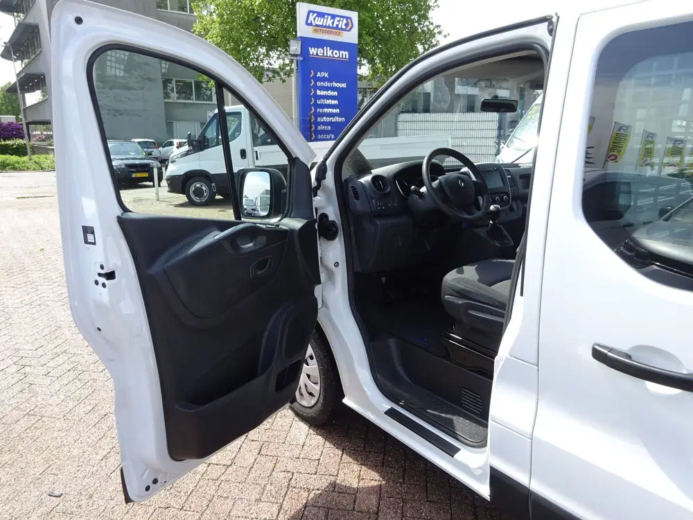 Renault Trafic 2.0 dCi 120 T29 L1H1 2 x SCHUIFDEUR AIRCO uit 2021, foto 13