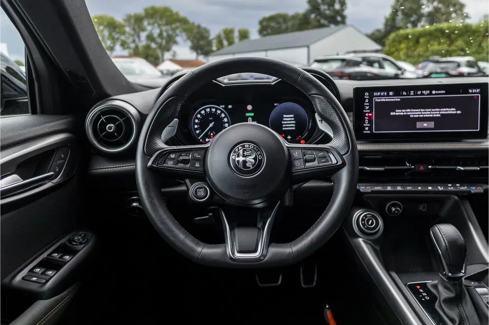 Alfa Romeo Tonale 1.5T Hybrid Veloce uit 2025, foto 7