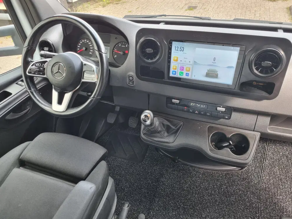 Mercedes-Benz Sprinter 519 CDI uit 2022, foto 6