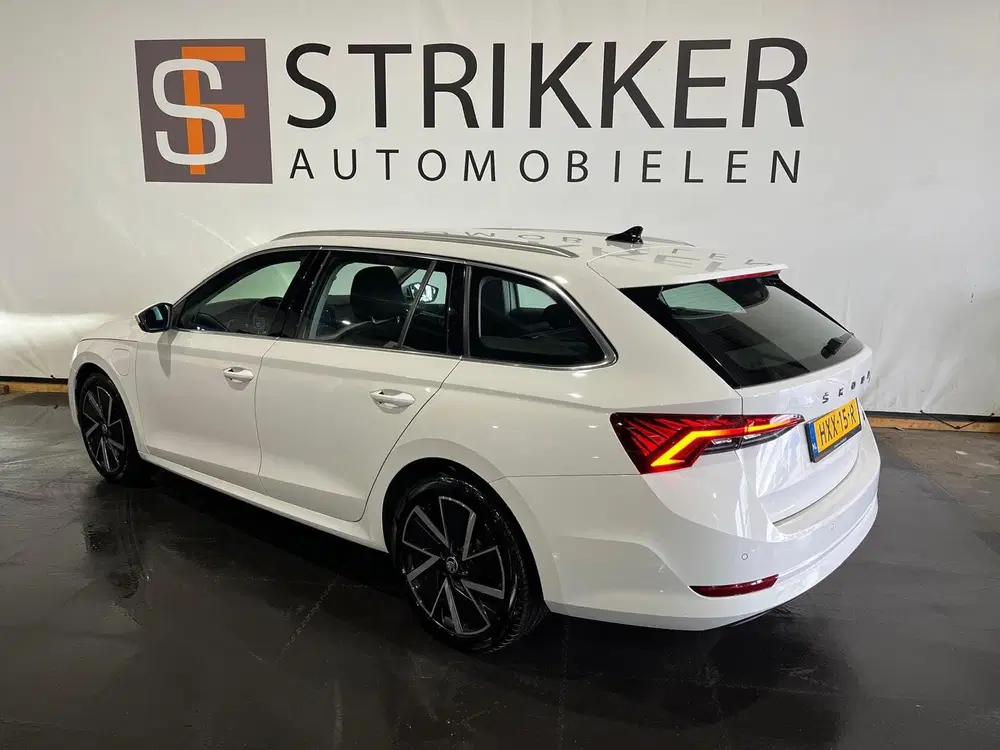 Skoda Octavia 1.4 TSI iV PHEV Business Edition uit 2021, foto 3