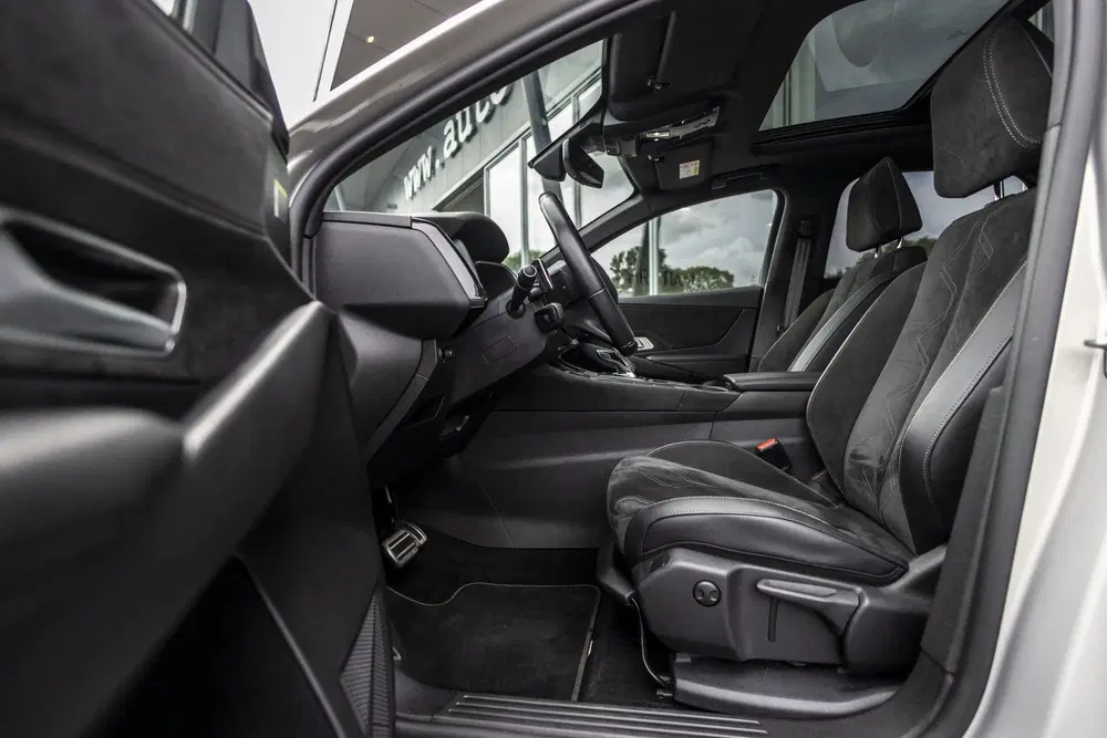 DS Automobiles DS 7 Crossback DS 7 Crossback E-Tense Performance Line uit 2023, foto 9