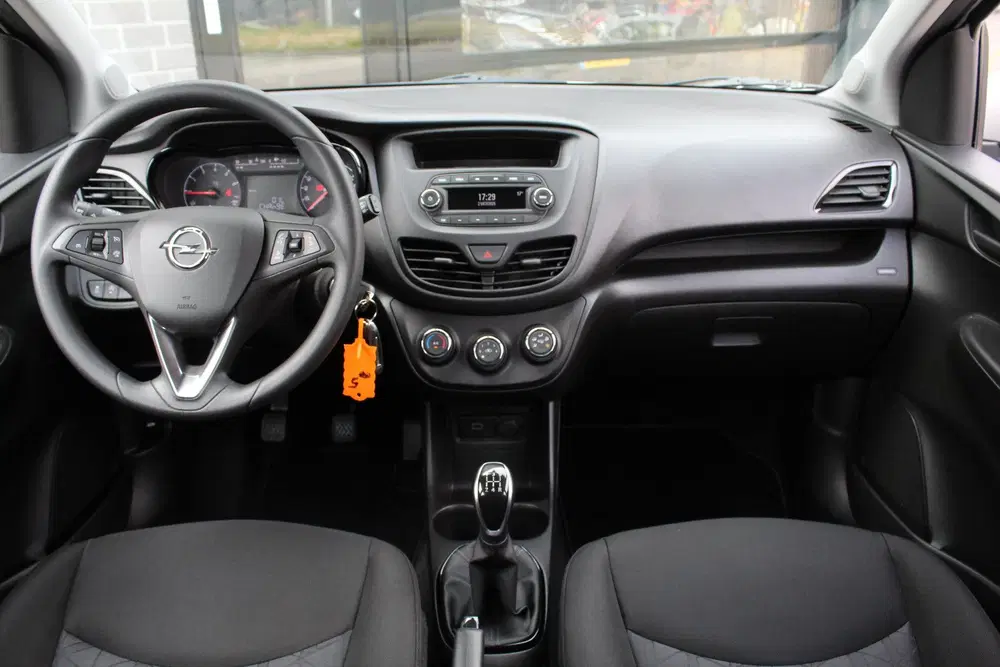 Opel Karl 1.0 ecoFLEX 120 Jaar Edition uit 2019, foto 2
