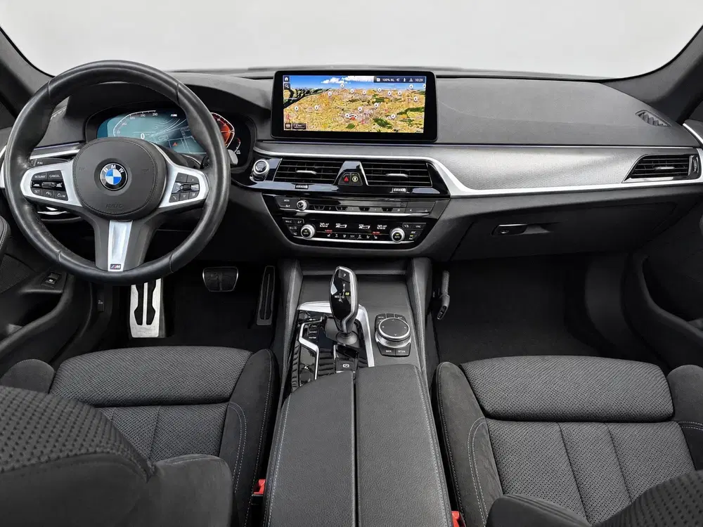 BMW 5-serie 530d High Executive M Sport Pakket Autom uit 2022, foto 13