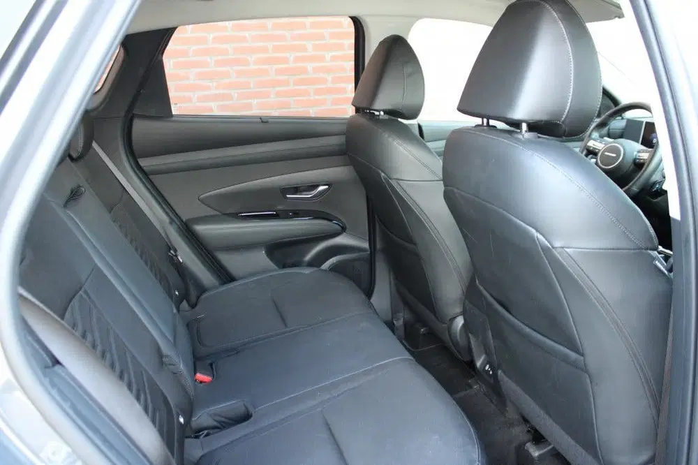 Hyundai TUCSON 1.6 T-GDI HEV Comfort uit 2024, foto 12