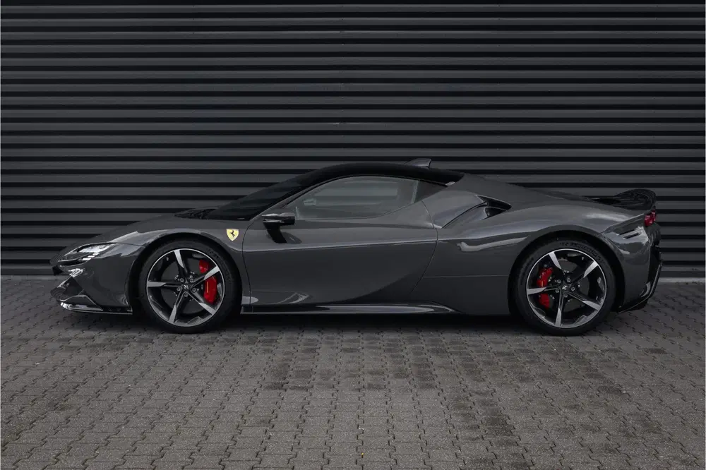 Ferrari SF90 Stradale 4.0 V8 Ext Fiorano Package uit 2021, foto 5
