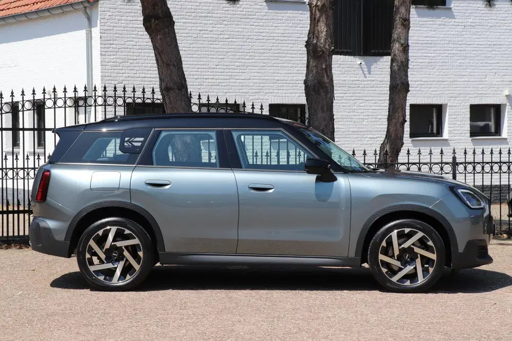 Mini Countryman 2.0 S ALL4 Classic XL uit 2025, foto 6