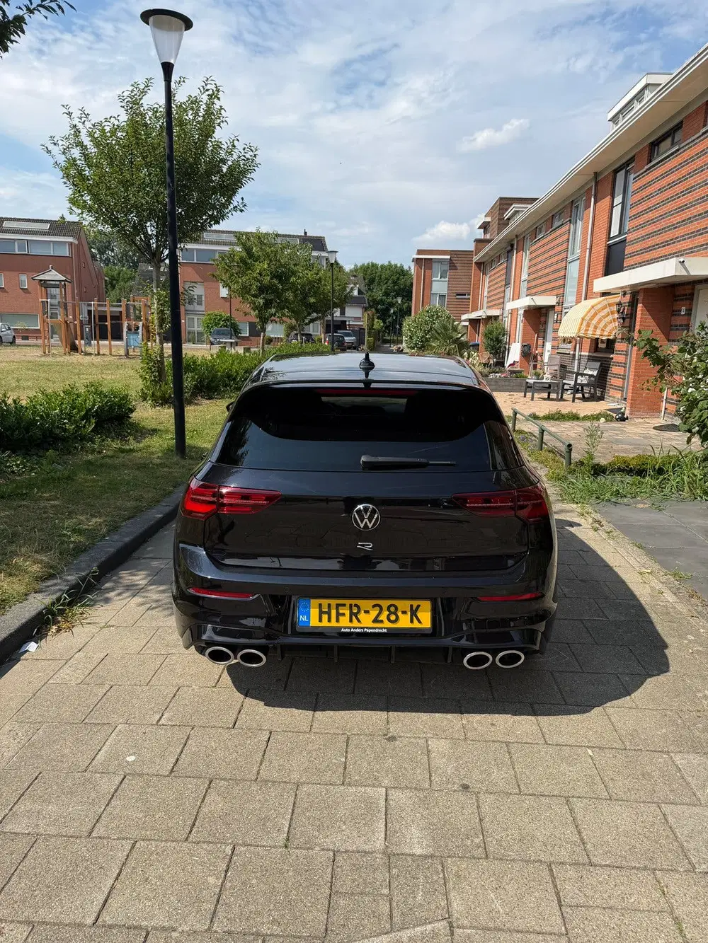 Volkswagen Golf 2.0 TSI 320pk 7-DSG 4MOTION 2023 Zwart uit 2023, foto 3