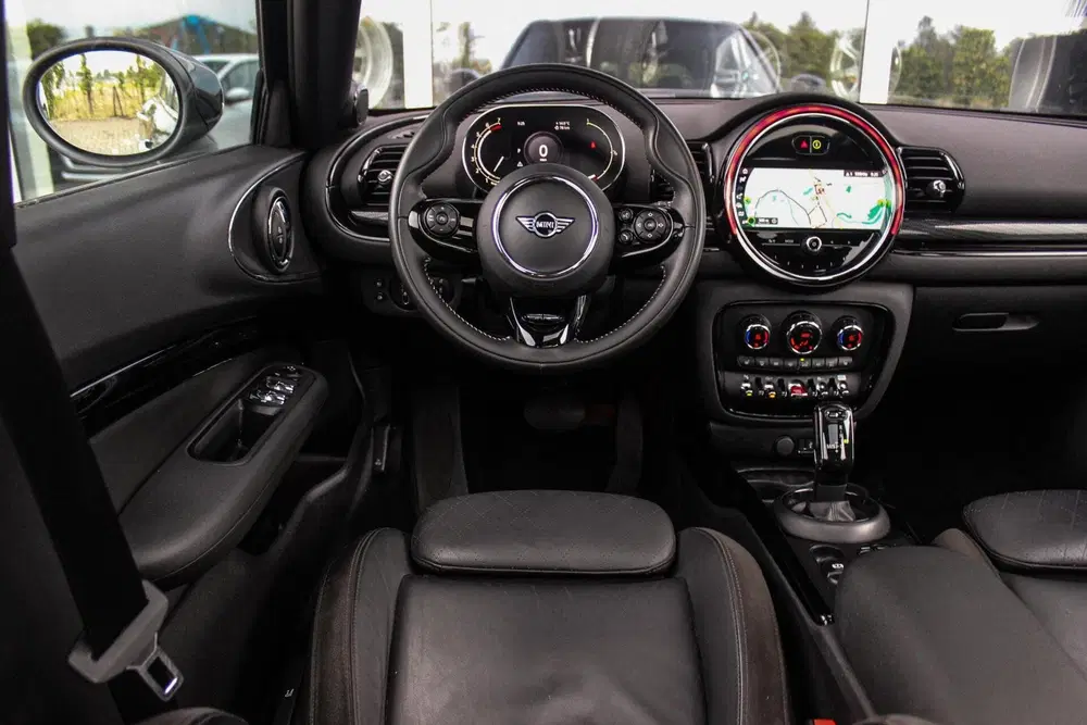 Mini Clubman 1.5 Cooper Richmond Park Edition uit 2021, foto 11