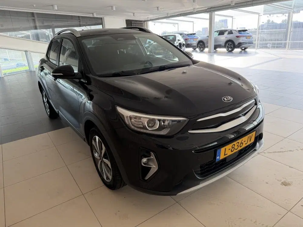 Kia Stonic 1.0 T-GDi MHEV DynamicPlusLine (bj 2021) uit 2021, foto 2