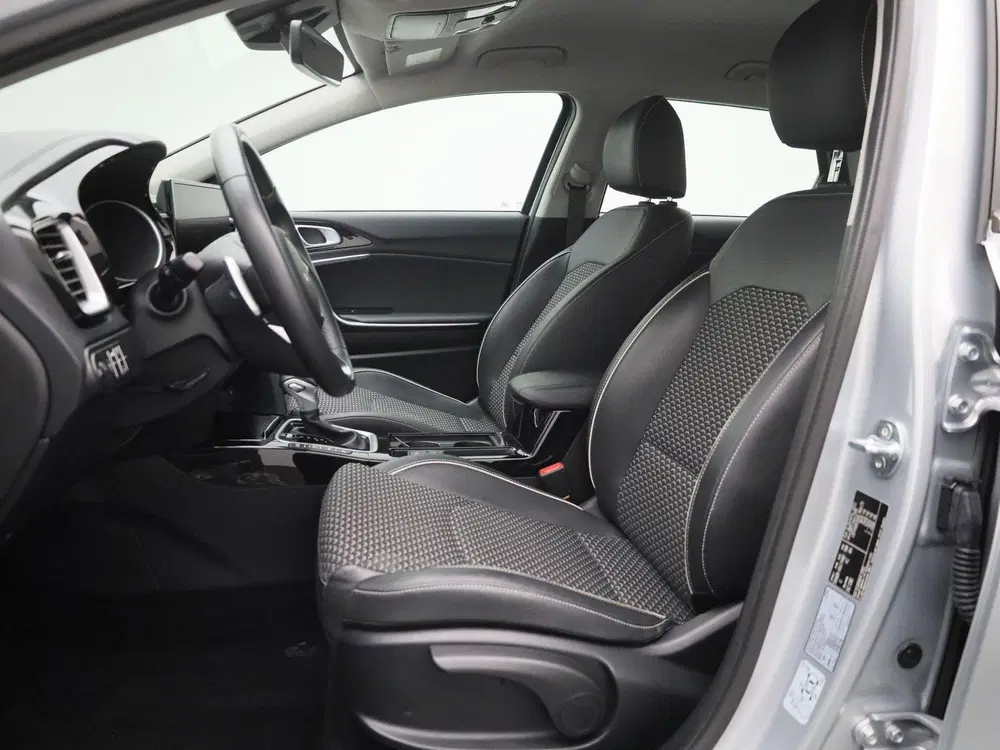 Kia Ceed Pulse 1.0 T-GDi 120 MHEV DCT ISG uit 2024, foto 11