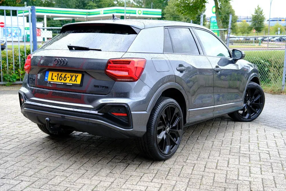 Audi Q2 35 TFSI S Edition Aut. Navi uit 2021, foto 3