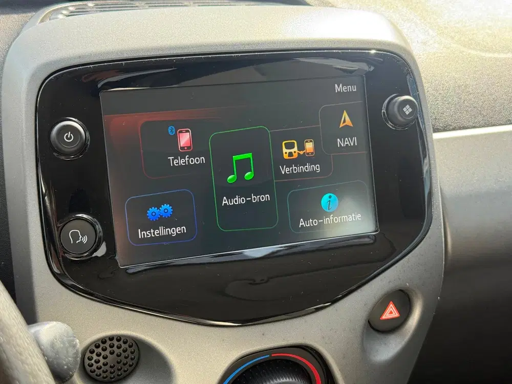 Toyota Aygo 1.0 VVT-i x-play uit 2020, foto 5