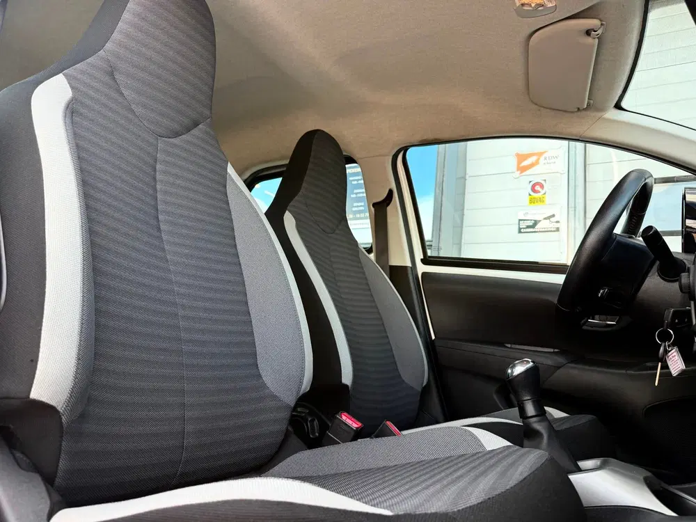 Toyota Aygo 1.0 VVT-i x-play uit 2020, foto 9