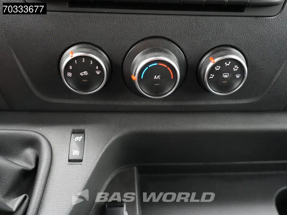 Renault Master 135PK L2H2 Airco Cruise Parkeersensoren BP uit 2023, foto 14