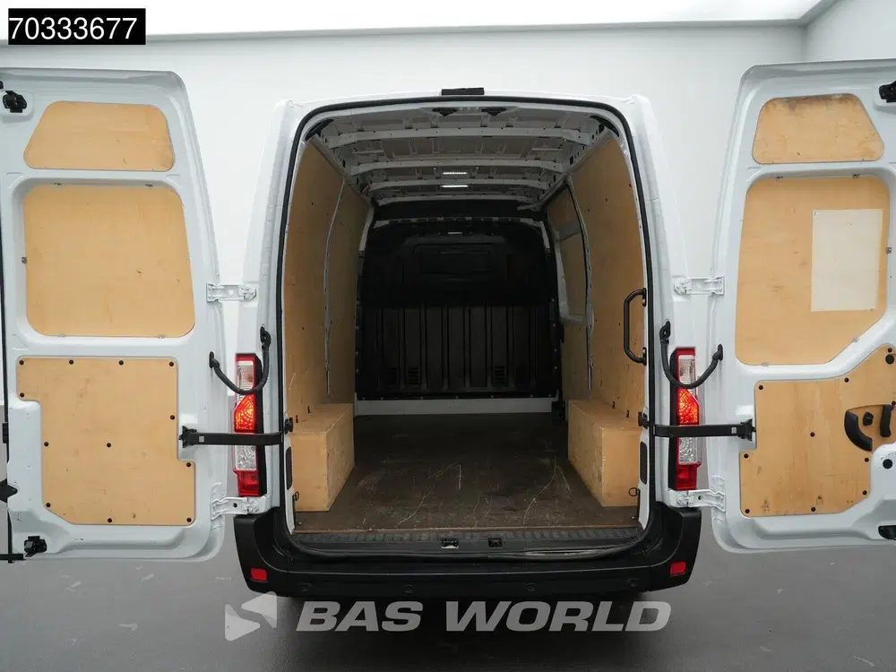 Renault Master 135PK L2H2 Airco Cruise Parkeersensoren BP uit 2023, foto 7