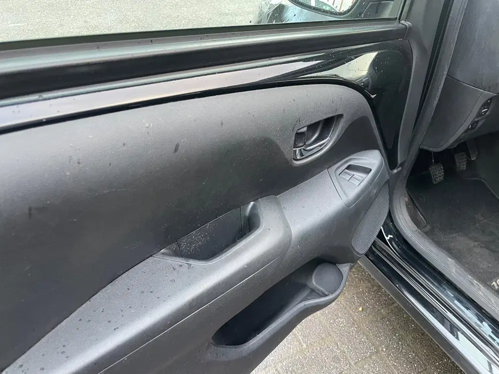 Peugeot 108 1.0 e-VTi Allure uit 2021, foto 8