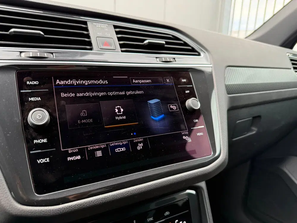 Volkswagen Tiguan 1.4 TSI eHybrid R-Line Business uit 2023, foto 15
