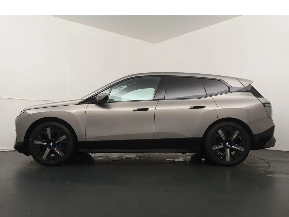 BMW iX xDrive40 uit 2026, foto 12