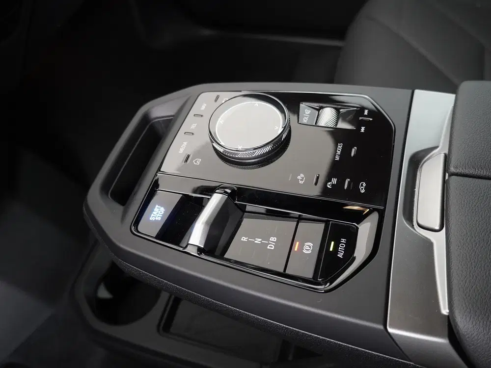 BMW iX xDrive40 uit 2026, foto 15