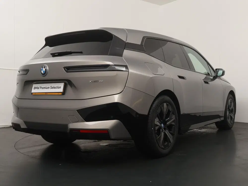 BMW iX xDrive40 uit 2026, foto 9
