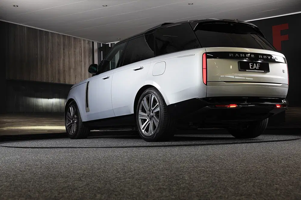 Land Rover Range Rover P 510E SV uit 2024, foto 3