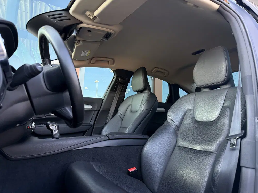 Volvo S90 2.0 T4 Momentum uit 2020, foto 5