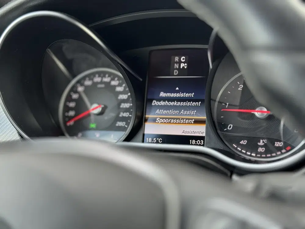 Mercedes-Benz V-Klasse 300d AMG Extra Lang DC L2H1 Avantgard uit 2019, foto 15