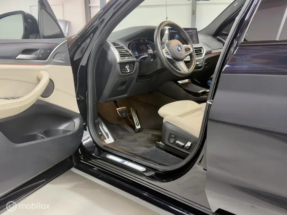 BMW iX3 High Executive 80 kWh M Sport uit 2022, foto 4