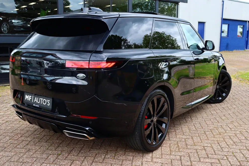 Land Rover Range Rover Sport 3.0 P440e Dynamic HSE uit 2023, foto 2