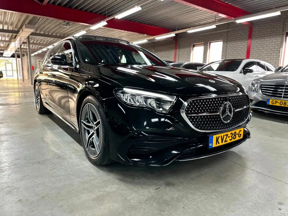 Mercedes-Benz E-Klasse e AMG uit 2025, foto 6