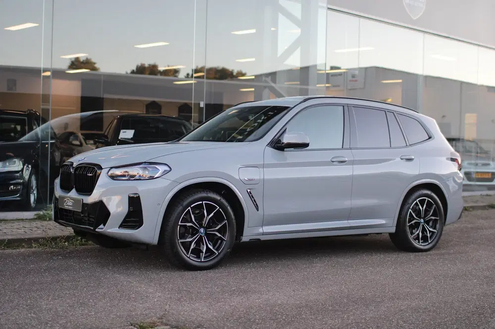 BMW X3 XDrive30e High Executive uit 2022