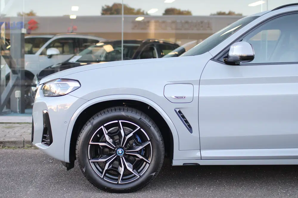 BMW X3 XDrive30e High Executive uit 2022, foto 2