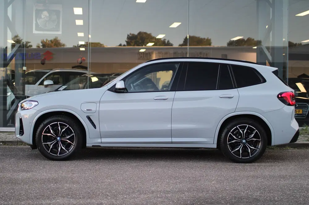 BMW X3 XDrive30e High Executive uit 2022, foto 9