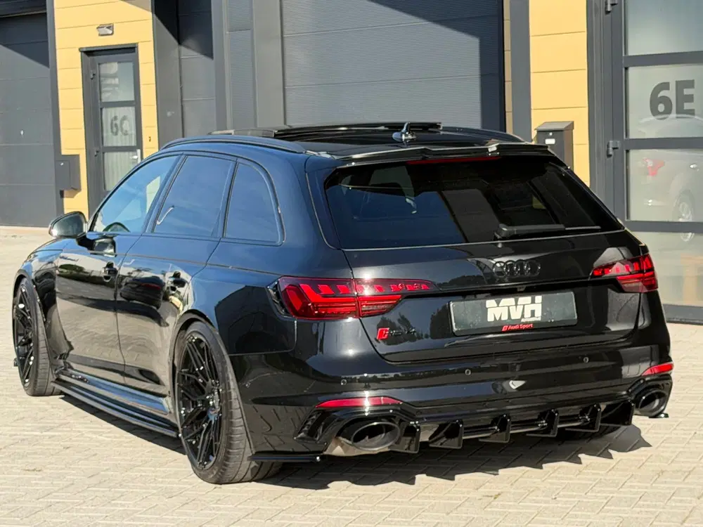 Audi A4 2.9 TFSI RS4 Quattro uit 2020, foto 8