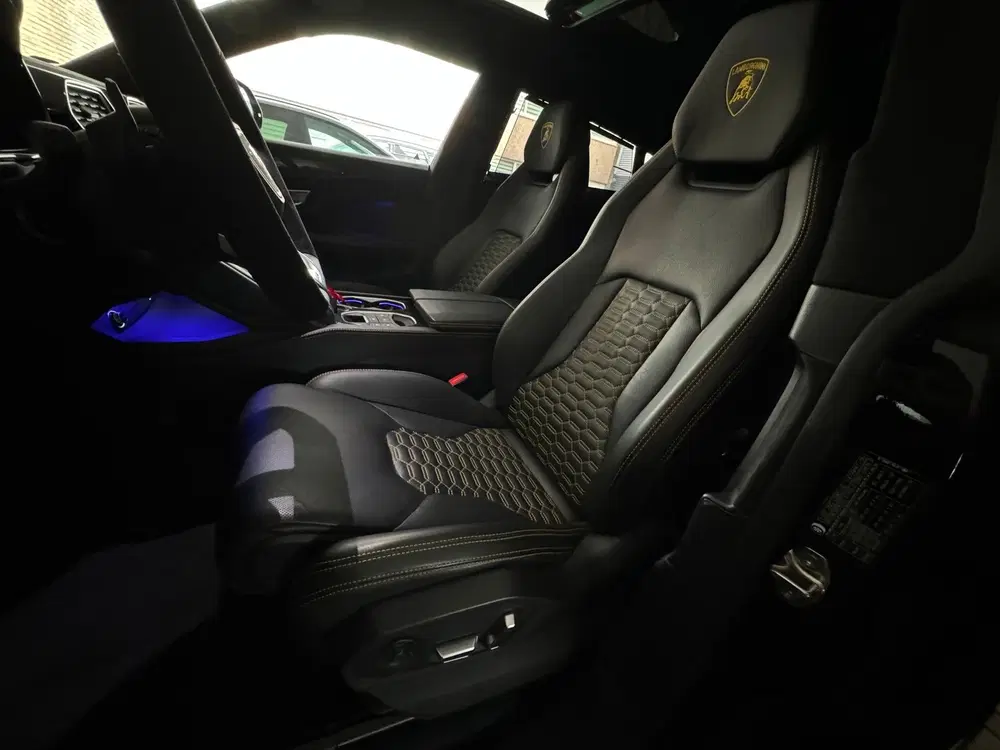Lamborghini Urus 4.0 V8 Pano uit 2022, foto 4
