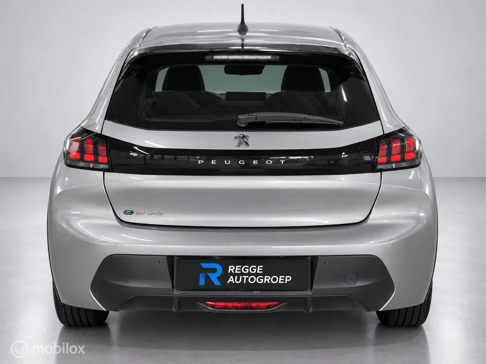 Peugeot 208 EV Allure 50 kWh KEYLESS uit 2020, foto 8