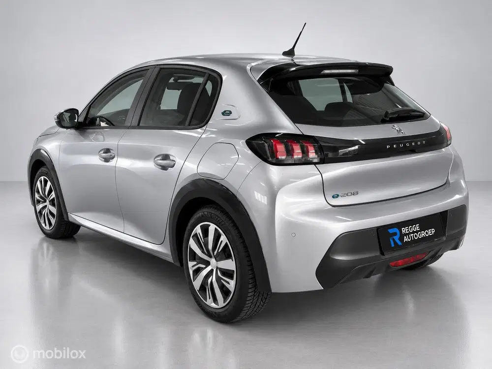 Peugeot 208 EV Allure 50 kWh KEYLESS uit 2020, foto 9